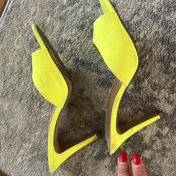 Steve Madden neon mules - Picture 3 of 7